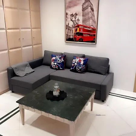 Δωμάτια σε οικογενειακή κατοικία Room, 50m To The Finikoudes