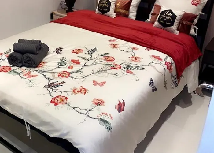 Séjour chez l'habitant Room, 50m To The Finikoudes *